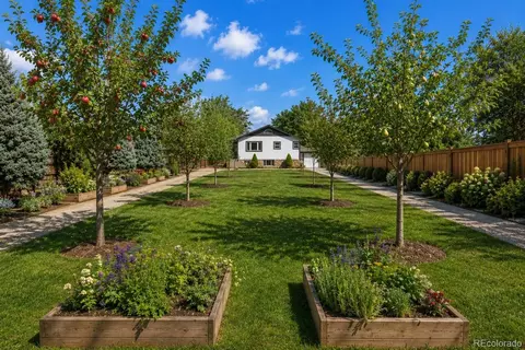 9525 W 11th Ave, Lakewood, CO 80215
