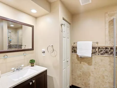 Bath - 14119 W 89th Loop, Arvada, CO 80005 photo 6 of 7