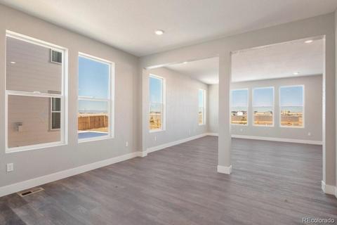 27531 E 7th Dr, Aurora, CO 80018 photo 3