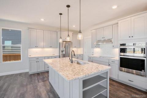 27531 E 7th Dr, Aurora, CO 80018 photo 9