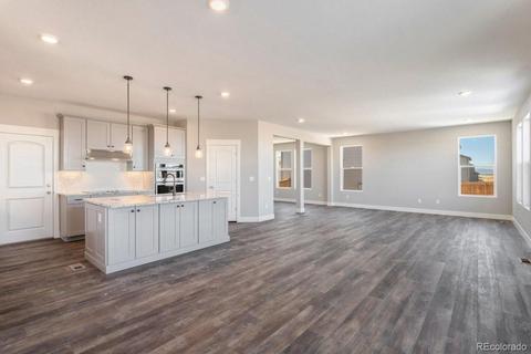 27531 E 7th Dr, Aurora, CO 80018 photo 8