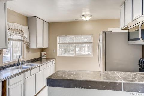 1536 Alton St, Aurora, CO 80010 photo 4