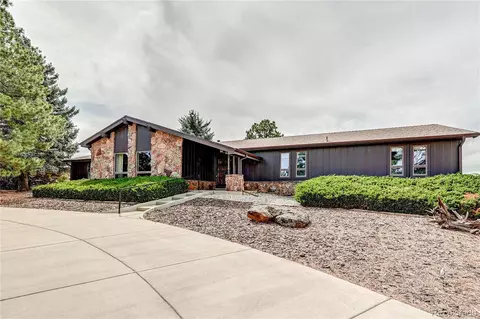 7070 W Pineview Dr, Littleton, CO 80125