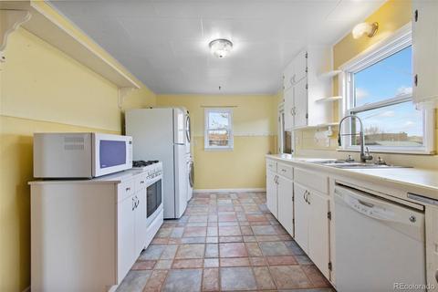 360 6th St, Bennett, CO 80102 photo 5