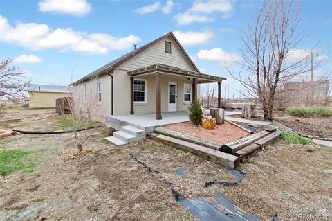 360 6th St, Bennett, CO 80102 photo 1