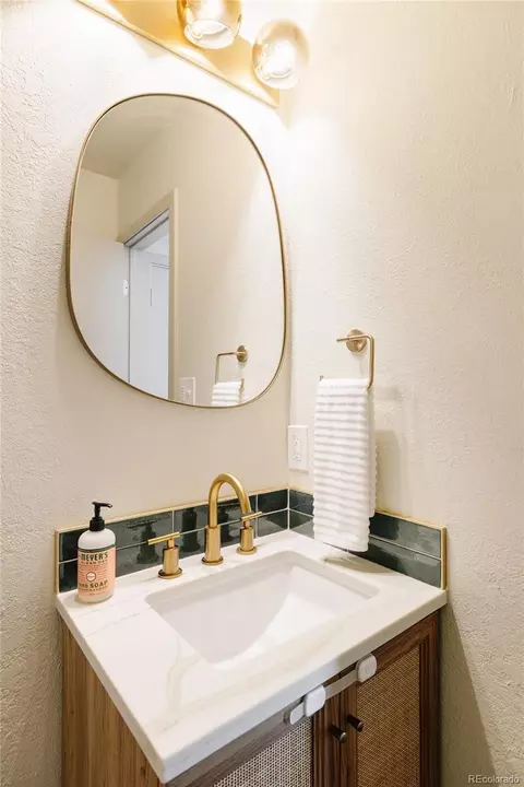 Bath - 1737 Hawthorn Pl, Boulder, CO 80304 photo 1 of 5