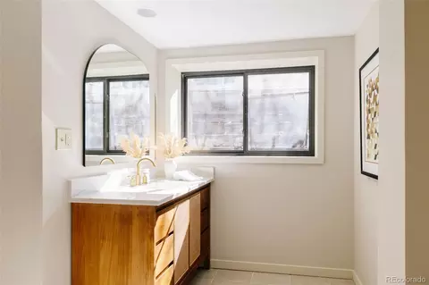 Bath - 1737 Hawthorn Pl, Boulder, CO 80304 photo 4 of 5