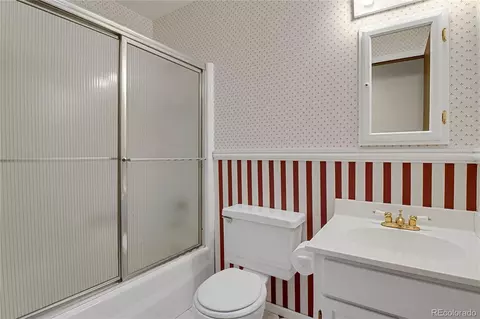 Bath - 12072 E Maple Ave, Aurora, CO 80012 photo 2 of 3