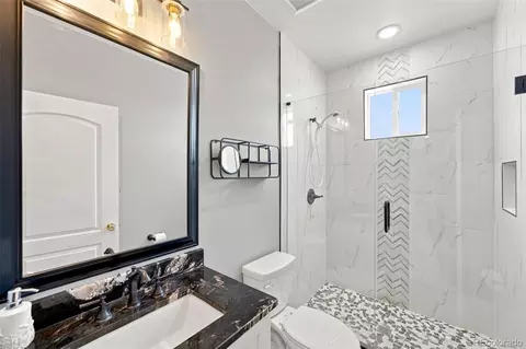 Bath - 2394 S Manila Rd, Bennett, CO 80102 photo 2 of 3
