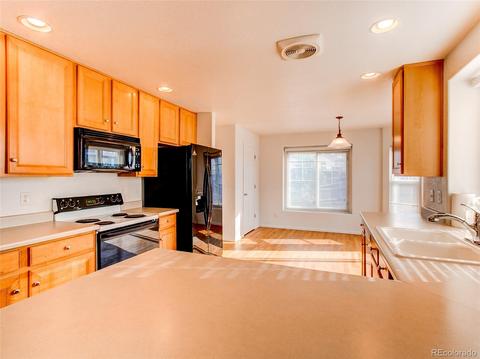 2562 S Jericho Ct, Aurora, CO 80013 photo 9