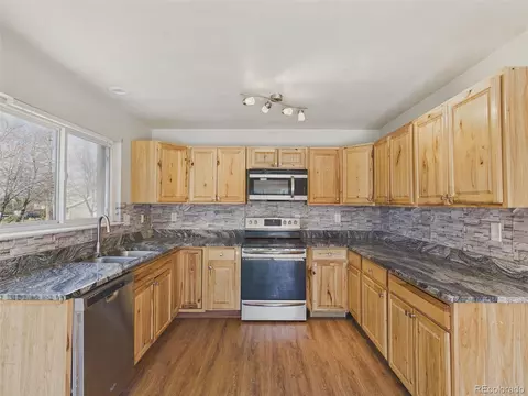 Kitchen - 17434 E Ford Dr, Aurora, CO 80017 photo 1 of 2