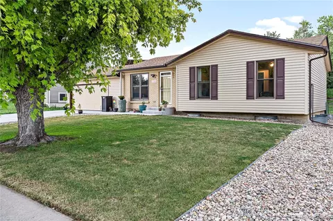 17944 E Iowa Dr, Aurora, CO 80017