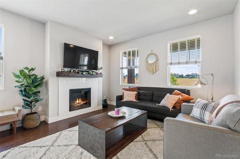 15897 Elk Pl, Denver, CO 80239 photo 5