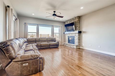 8255 Moss Cir, Arvada, CO 80007 photo 2