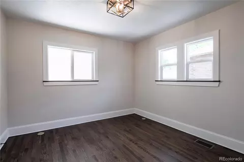 Bedroom - 2590 Grape St, Denver, CO 80207 photo 4 of 10