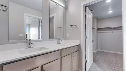 Bath - 22624 E 6th Pl, Aurora, CO 80018 photo 3 of 4