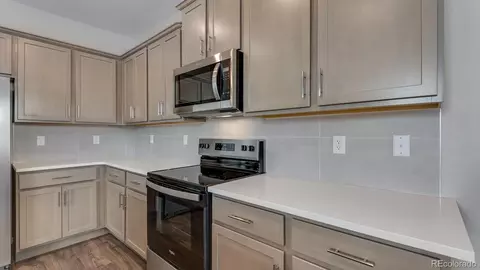 Kitchen - 22624 E 6th Pl, Aurora, CO 80018 photo 5 of 7
