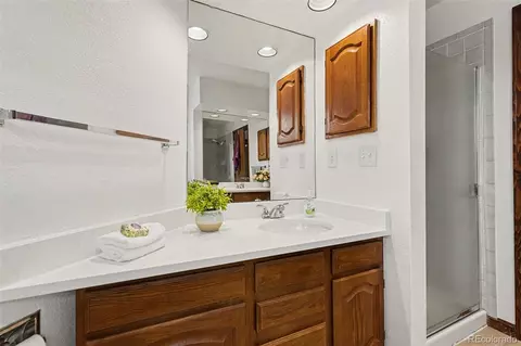 Bath - 2875 E 124th Way, Thornton, CO 80241 photo 2 of 4