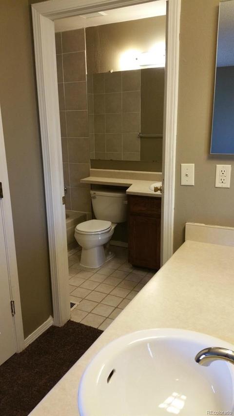 4581 Eugene Way, Denver, CO 80239 photo 15