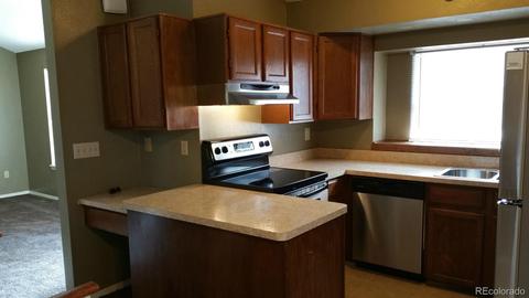 4581 Eugene Way, Denver, CO 80239 photo 5