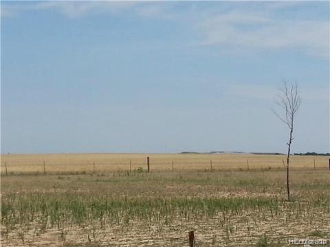 2661 Eclipse St, Watkins, CO 80137 photo 1