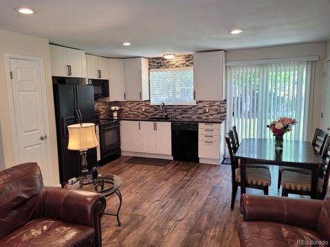 4623 Eureka Ct, Denver, CO 80239 photo 7