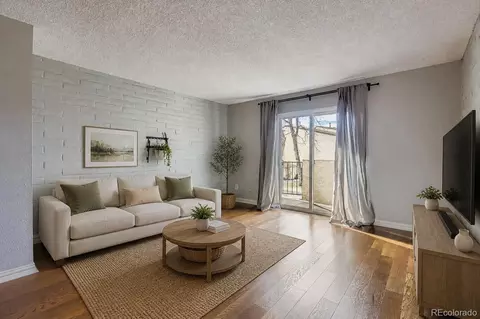 1060 S Parker Rd #25, Denver, CO 80231