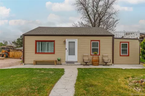5910 Glencoe St, Commerce City, CO 80022