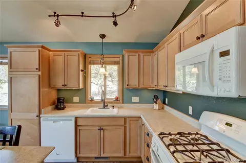 Kitchen - 75 Whip Way, Hartsel, CO 80449 photo 8 of 8