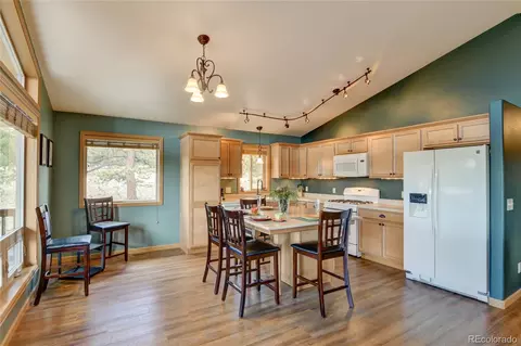 Kitchen - 75 Whip Way, Hartsel, CO 80449 photo 3 of 8