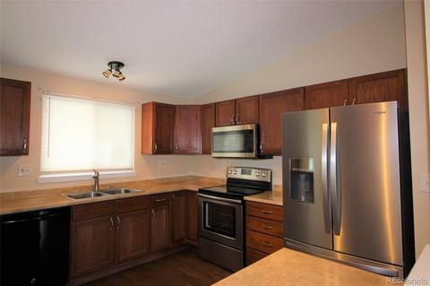 864 Madison Way, Bennett, CO 80102 photo 3