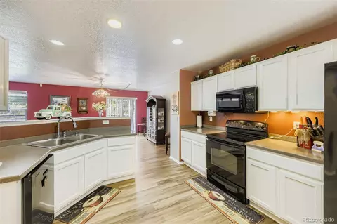 3750 E 92nd Pl, Thornton, CO 80229 photo 11