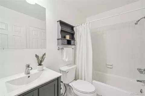 Bath - 13616 Evans Ave, Aurora, CO 80014 photo 3 of 3