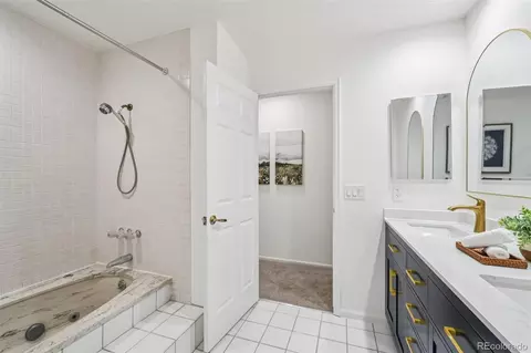 Bath - 13616 Evans Ave, Aurora, CO 80014 photo 2 of 3