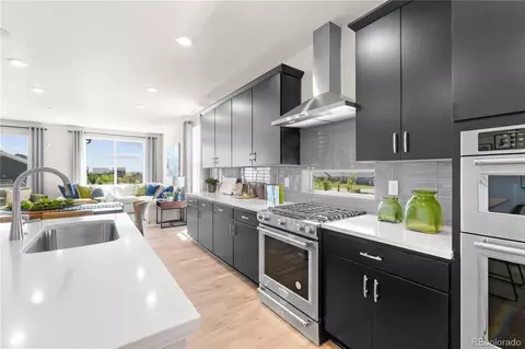 4995 N Quemoy Ct, Aurora, CO 80019 photo 5