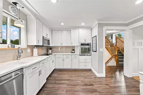 Kitchen - 690 E Davies Ave, Centennial, CO 80122 photo 3 of 3