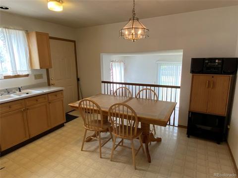 5433 Sable St, Denver, CO 80239 photo 6