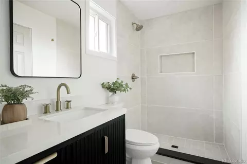 Bath - 80 S Lashley Ln, Boulder, CO 80305 photo 1 of 3