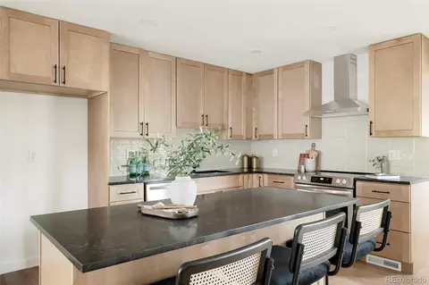 Kitchen - 80 S Lashley Ln, Boulder, CO 80305 photo 4 of 5