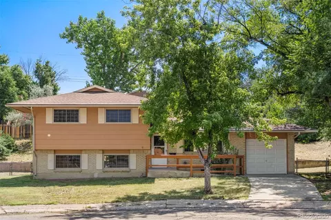 1827 Montezuma Dr, Colorado Springs, CO 80910