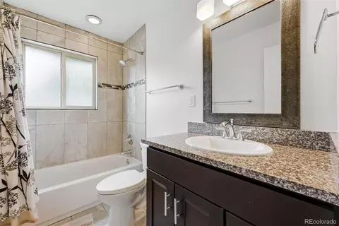 Bath - 4400 Brookfield Dr, Boulder, CO 80305 photo 1 of 2
