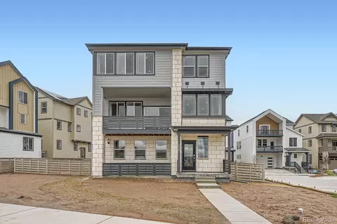 8846 Waterleaf Ln, Littleton, CO 80125