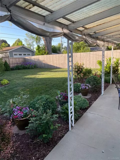 Exterior - 3040 Grape St, Denver, CO 80207 photo 10 of 11