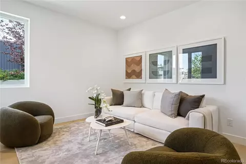 290 Monroe St, Denver, CO 80206 photo 2