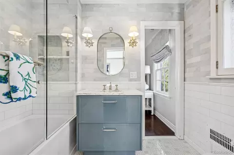 Bath - 2230 E 4th Ave, Denver, CO 80206 photo 3 of 4