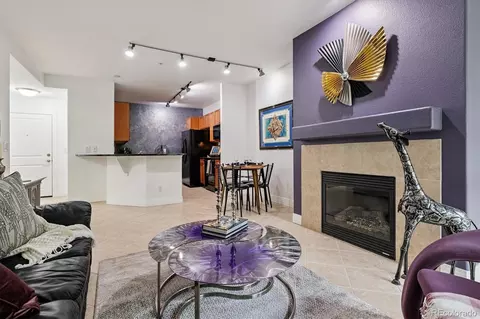 9079 E Panorama Cir #209, Englewood, CO 80112