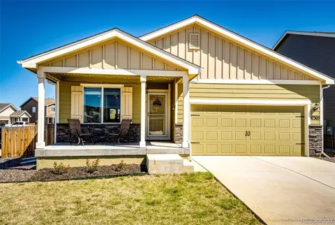 47303 Iris Ave, Bennett, CO 80102