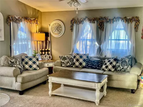 10658 Bald Eagle Cir, Longmont, CO 80504 photo 3