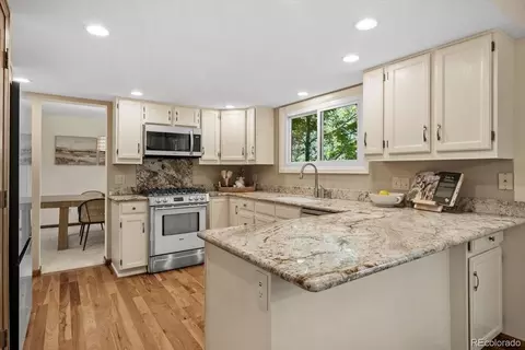 Kitchen - 16793 E Prentice Cir, Aurora, CO 80015 photo 1 of 4