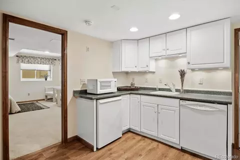Kitchen - 16793 E Prentice Cir, Aurora, CO 80015 photo 4 of 4